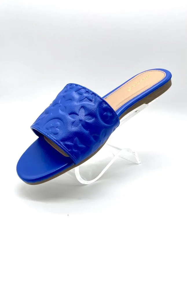 Comfy and Chic Sandals (Blue)