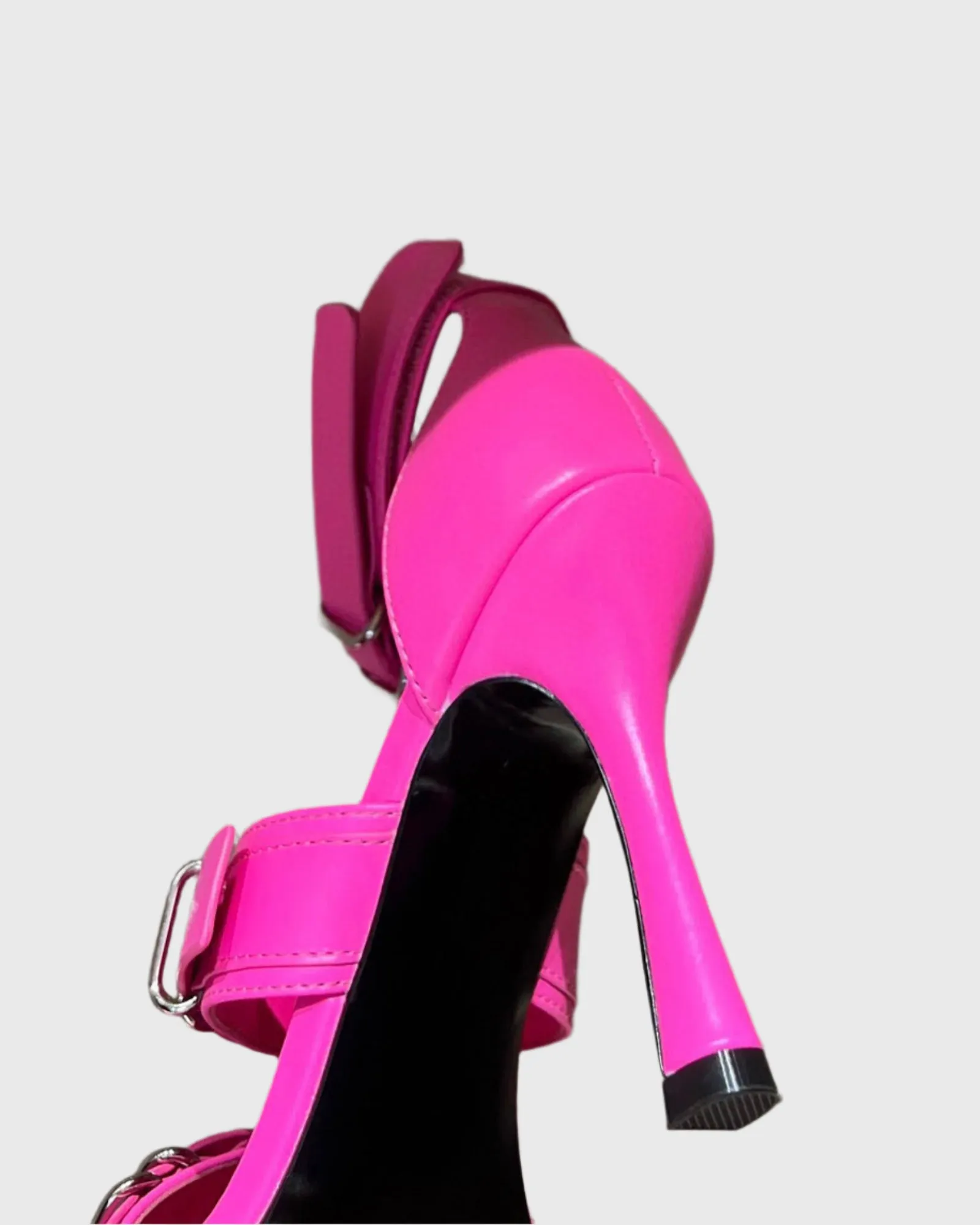 Valtina Buckle Strap Sandals In Hot Pink